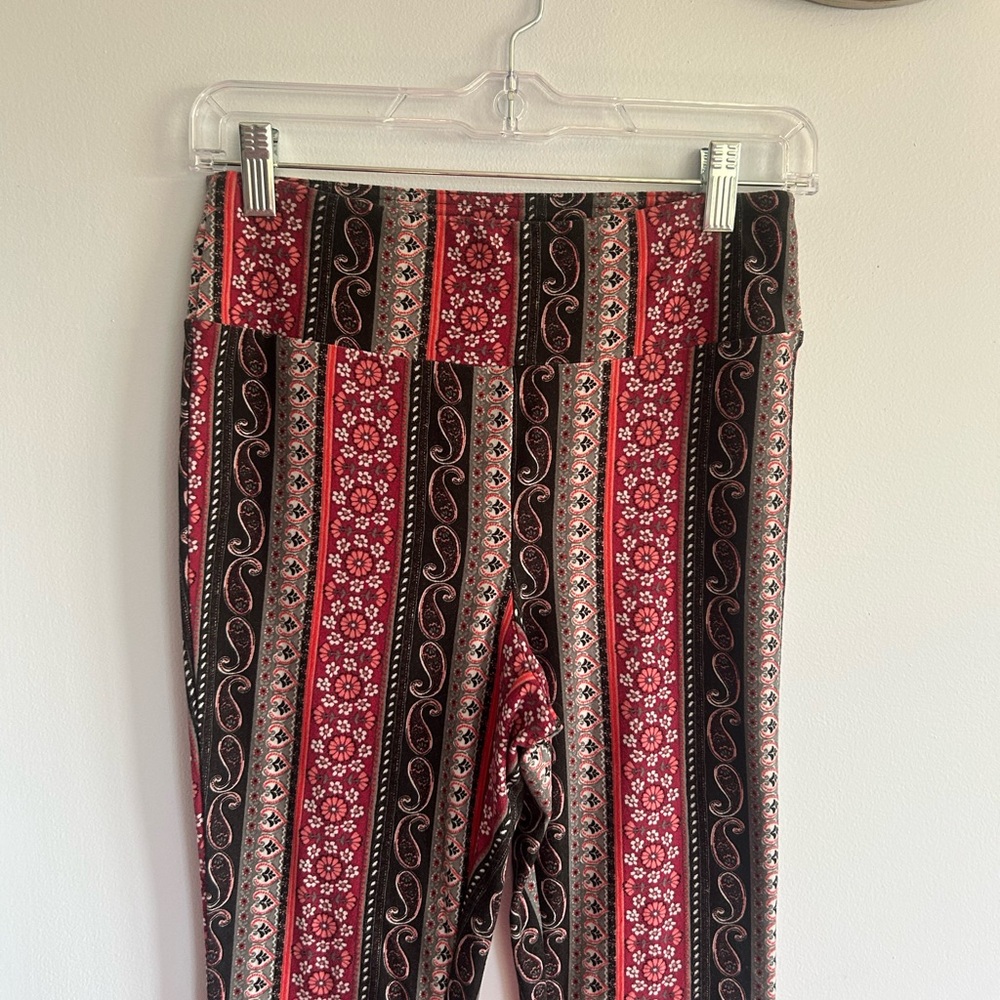 No Boundaries Red and Black Boot Cut Flare Pants - Picture 3 of 11